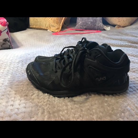 Woman’s Rika training shoes - Picture 3 of 5